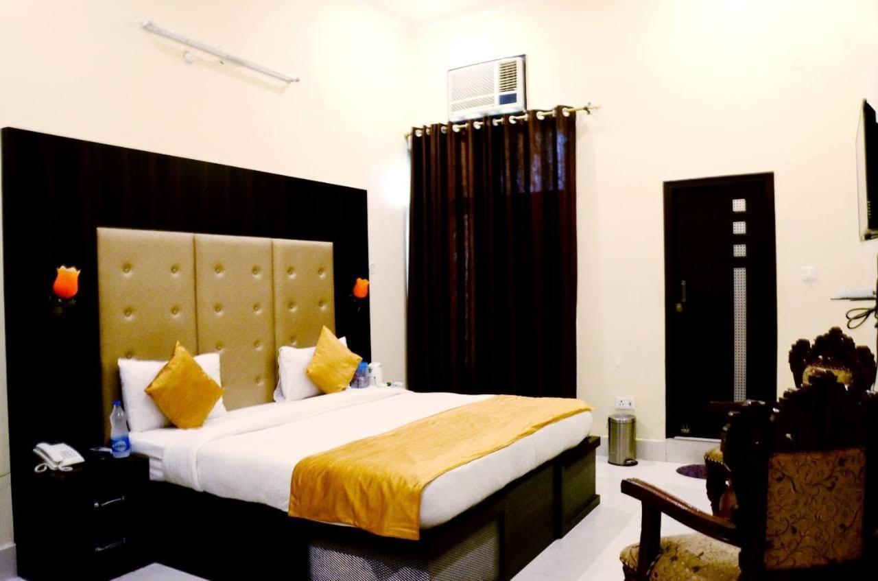 Taraji Resort Ayodhya المظهر الخارجي الصورة